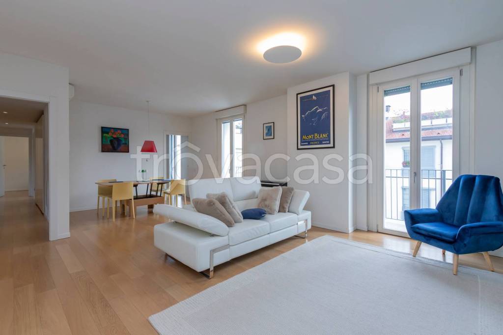 appartamento in vendita a Milano in zona XXII Marzo
