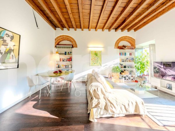 appartamento in vendita a Milano in zona Porta Garibaldi