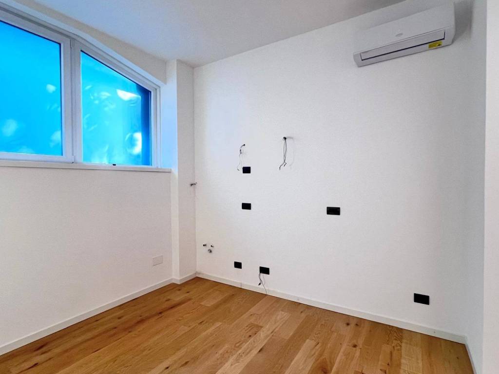 appartamento in vendita a Milano in zona Bocconi