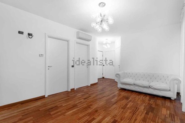 appartamento in vendita a Milano in zona Sempione