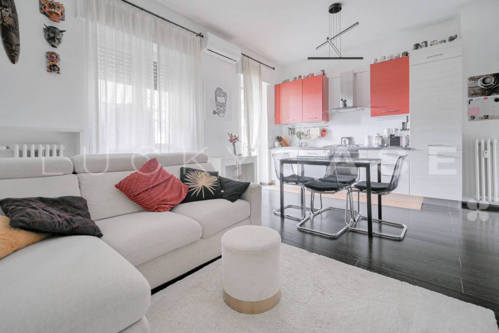 appartamento in vendita a Milano in zona Dergano