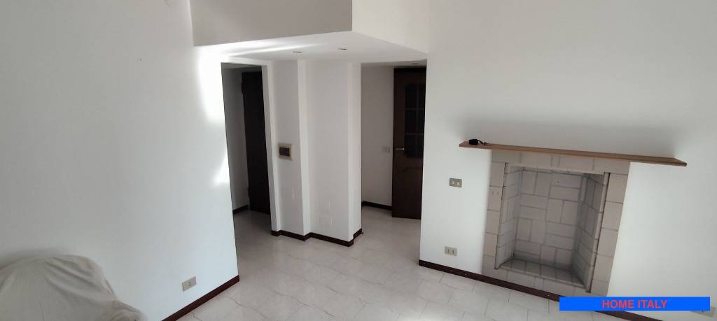 appartamento in vendita a Milano in zona Vigentino