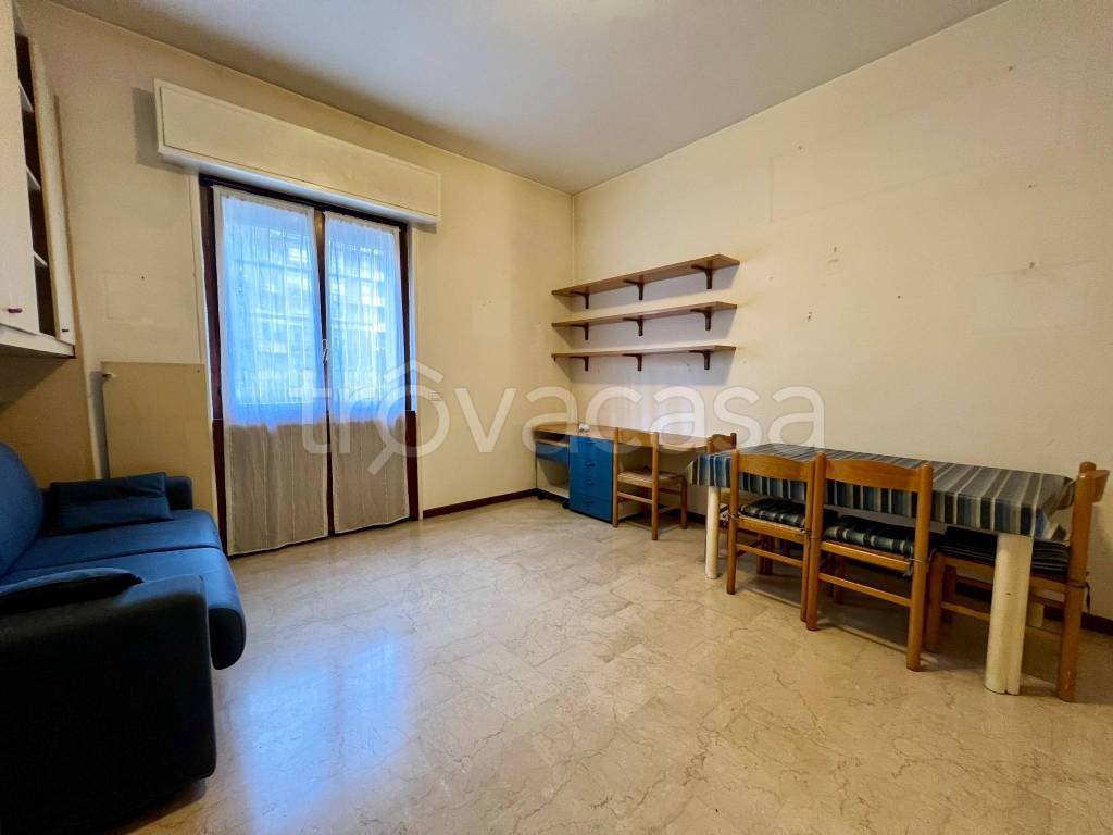 appartamento in vendita a Milano in zona Dergano