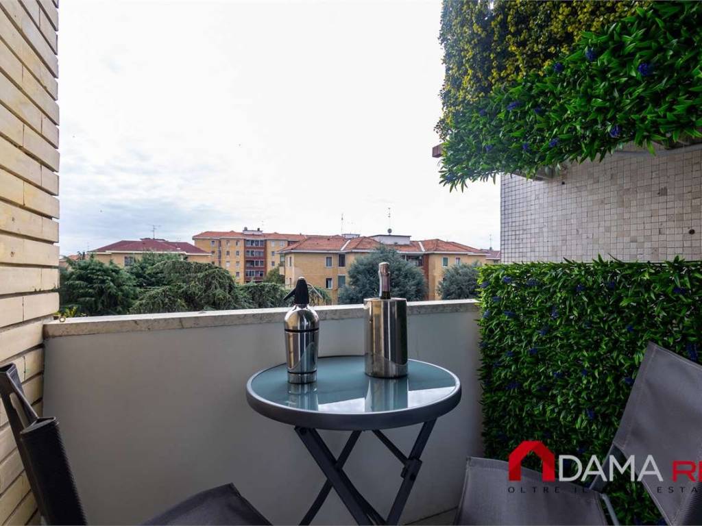 appartamento in vendita a Milano in zona Chiesa Rossa