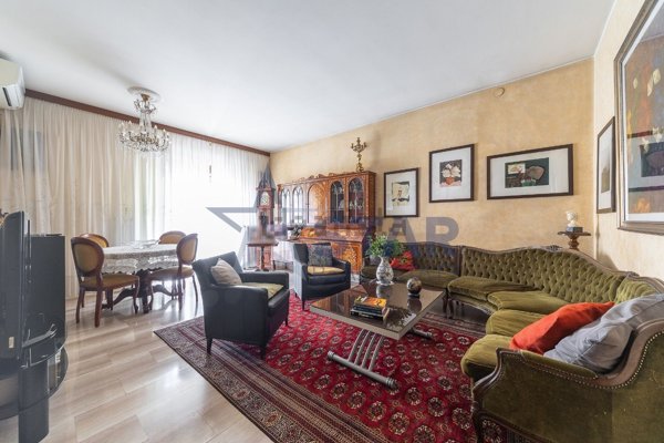 appartamento in vendita a Milano in zona Lorenteggio