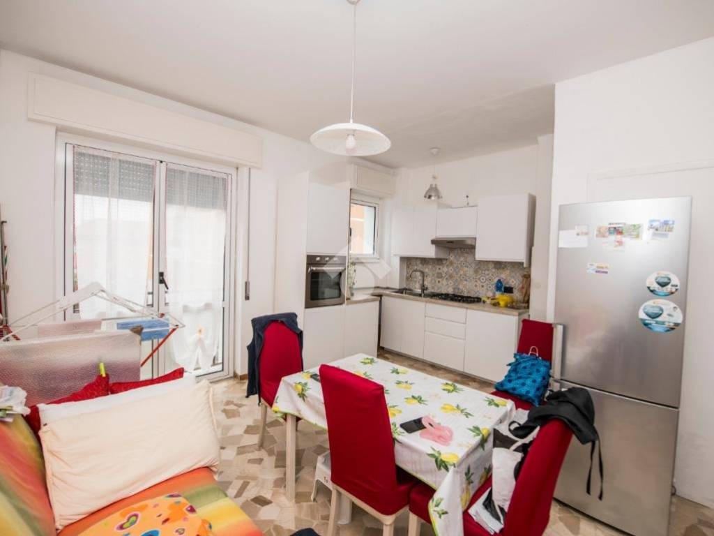 appartamento in vendita a Milano in zona Baggio