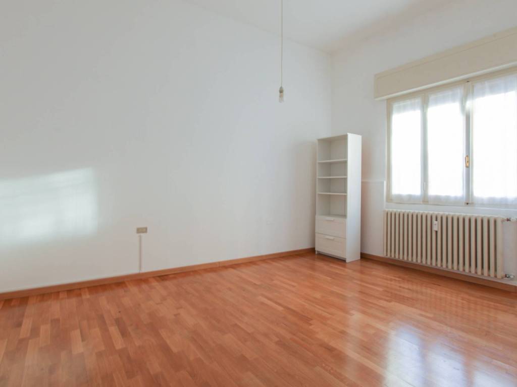 appartamento in vendita a Milano in zona Baggio