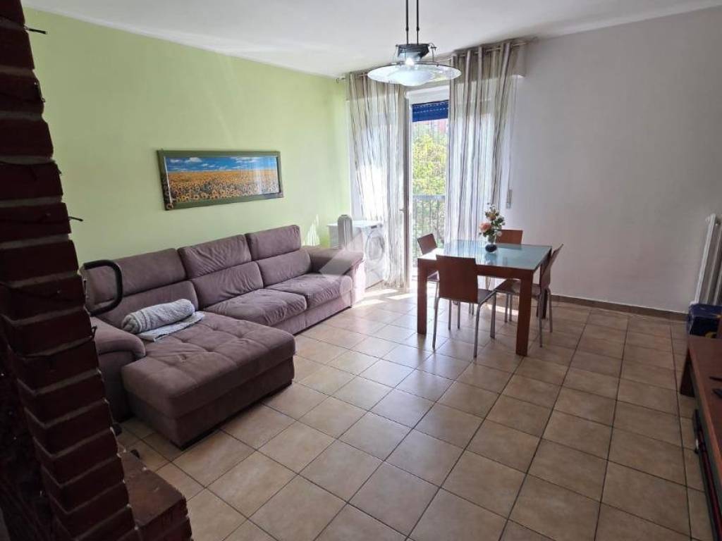 appartamento in vendita a Milano in zona Barona