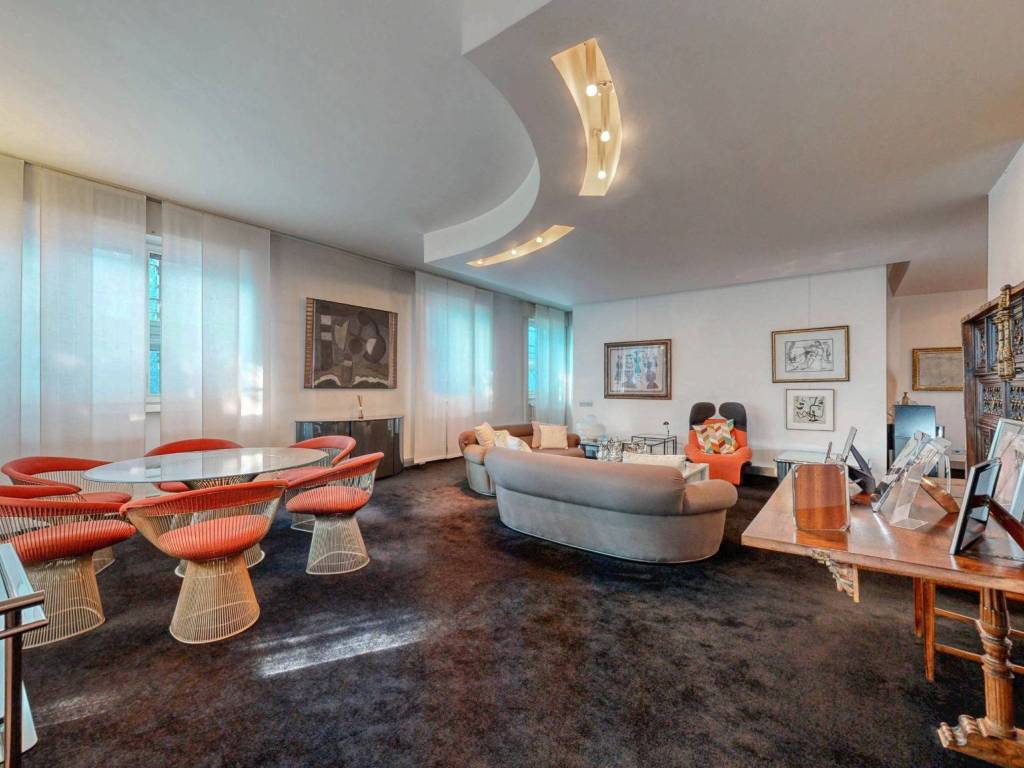 appartamento in vendita a Milano in zona Il Portello