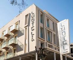 negozio in vendita a Milano in zona Vigentino