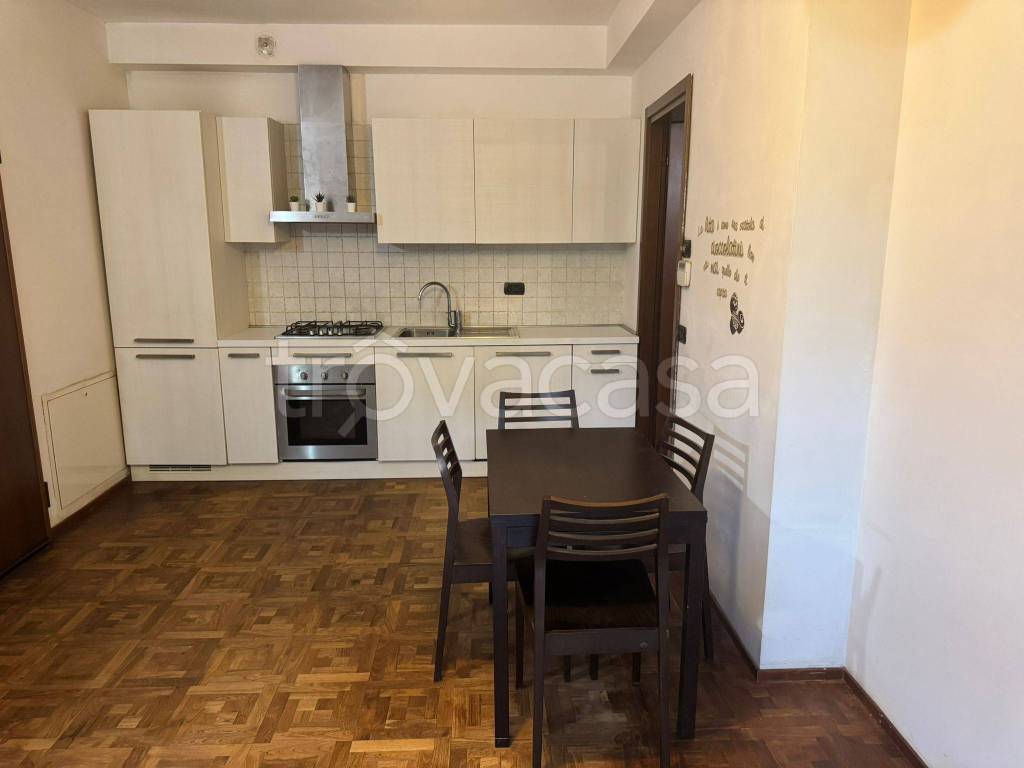 appartamento in vendita a Milano in zona Muggiano