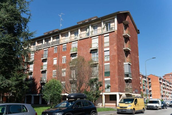 appartamento in vendita a Milano in zona Chiesa Rossa