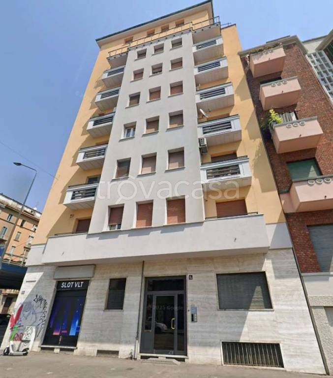appartamento in vendita a Milano in zona Ghisolfa