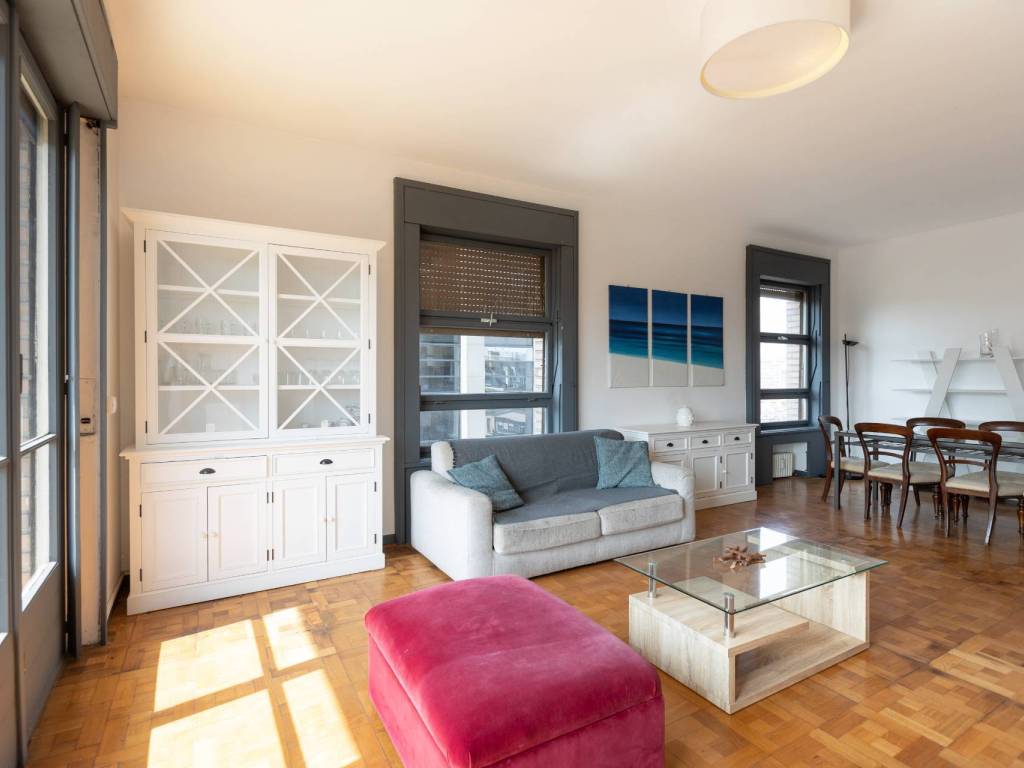 appartamento in vendita a Milano in zona Centro Direzionale