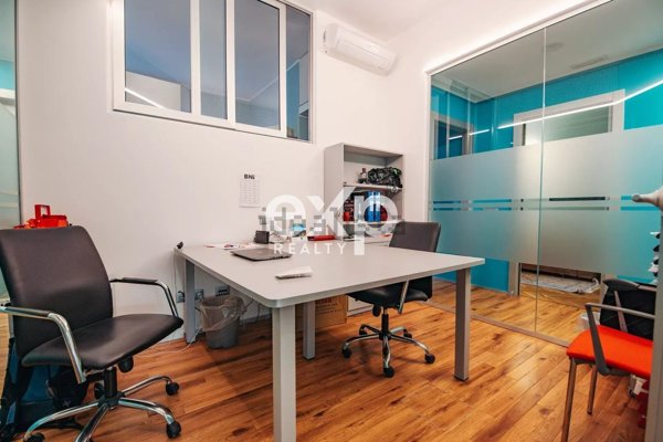 ufficio in vendita a Milano