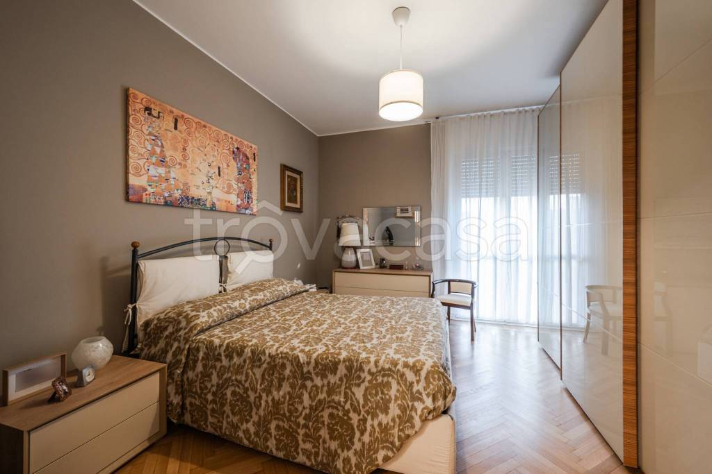 appartamento in vendita a Milano in zona Forlanini