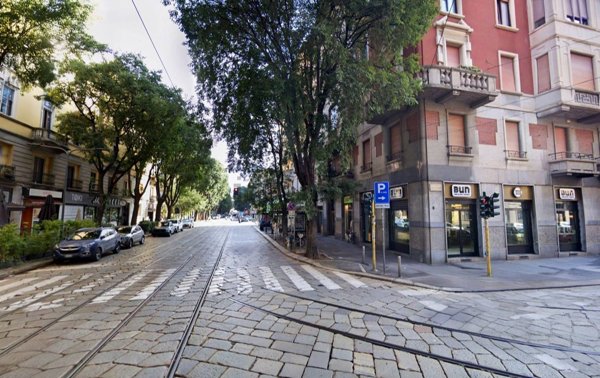 negozio in vendita a Milano in zona Sempione
