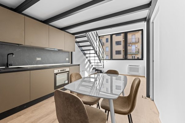 appartamento in vendita a Milano in zona Barona