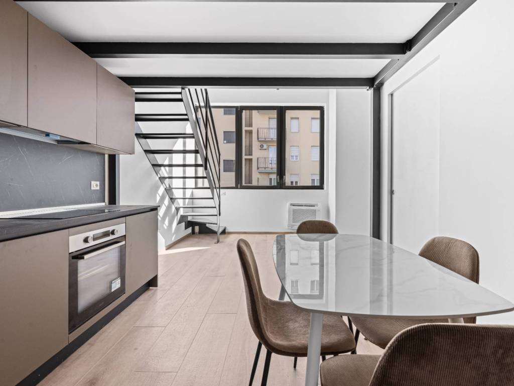 appartamento in vendita a Milano in zona Barona