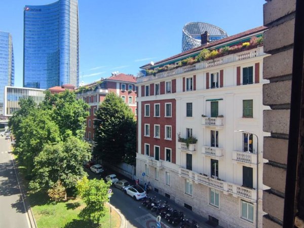 appartamento in vendita a Milano in zona Porta Nuova