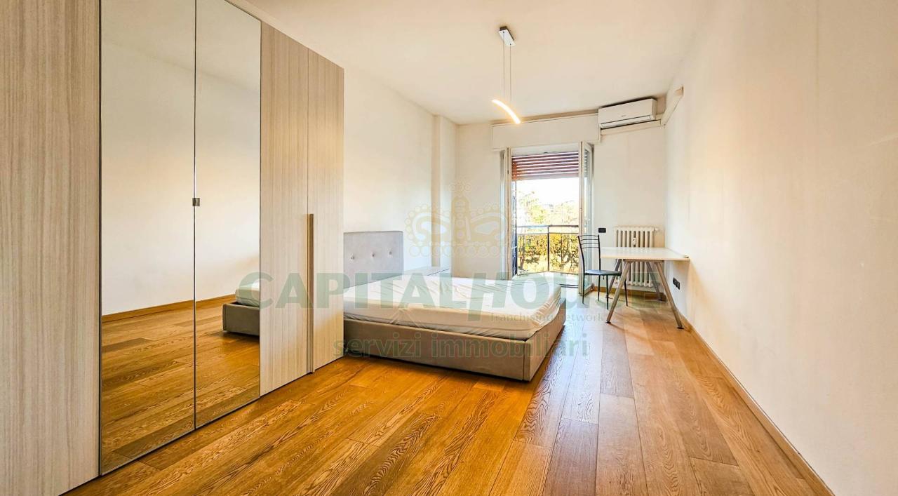 appartamento in vendita a Milano in zona Segnano