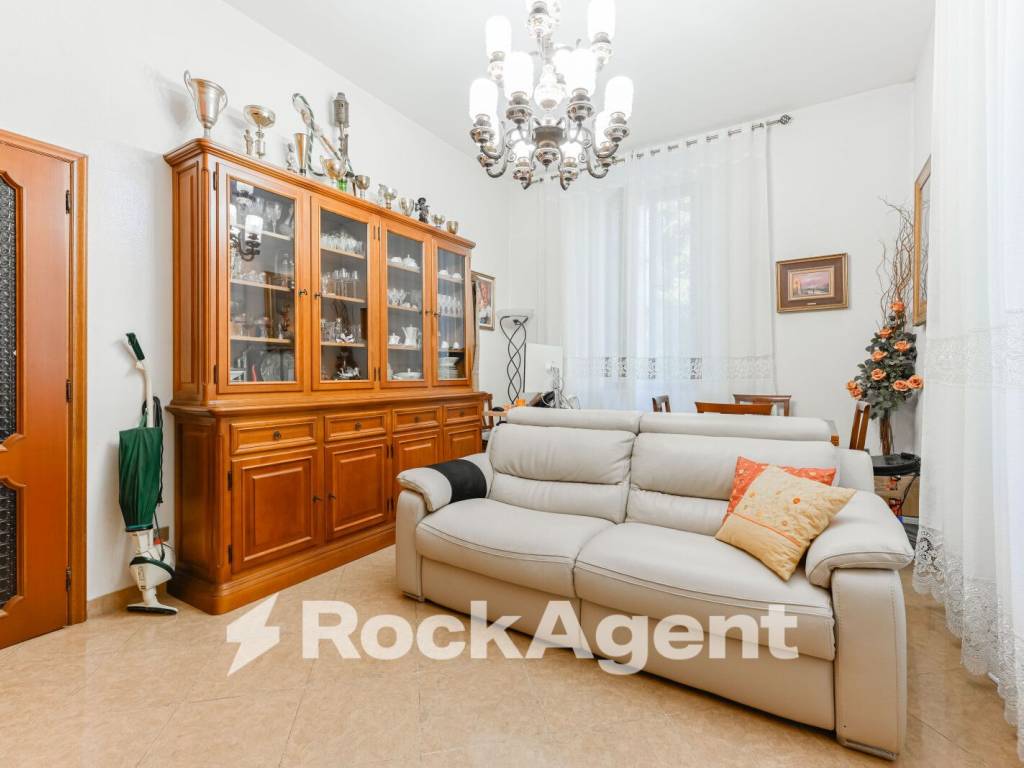 appartamento in vendita a Milano in zona Isola