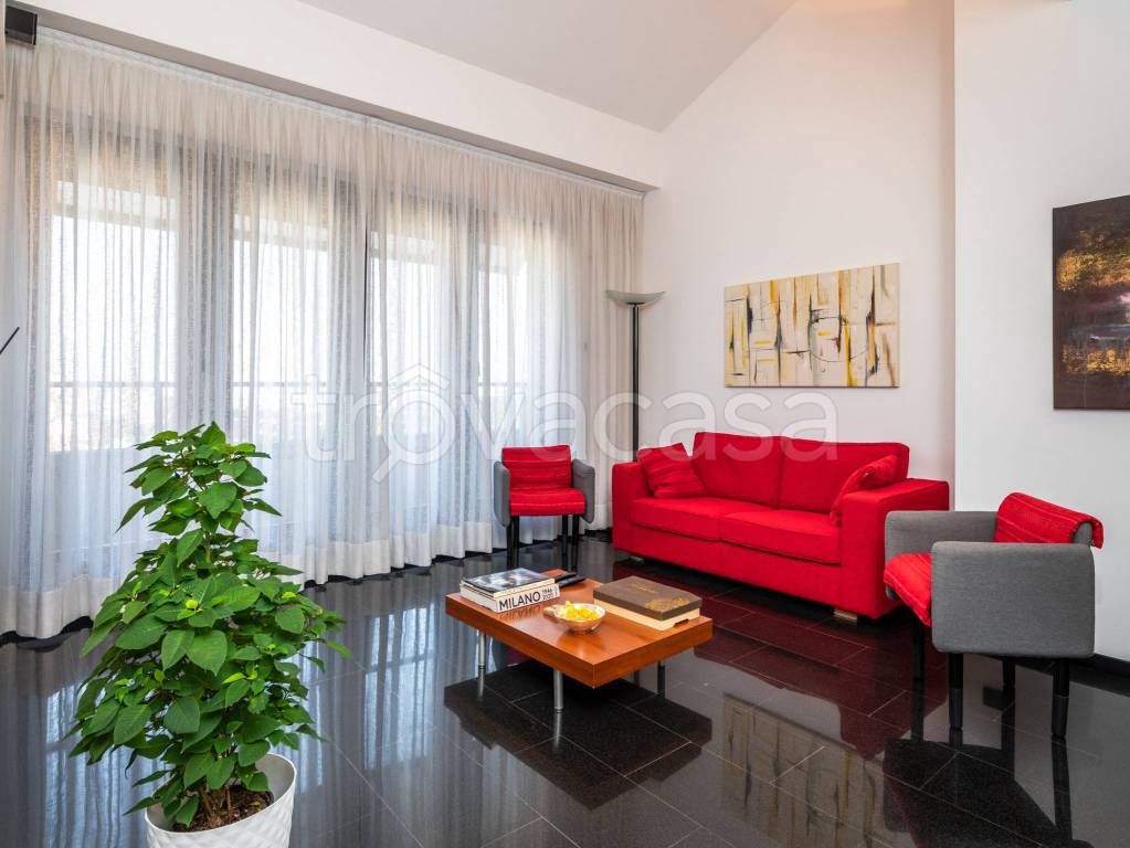 appartamento in vendita a Milano in zona Vigentino