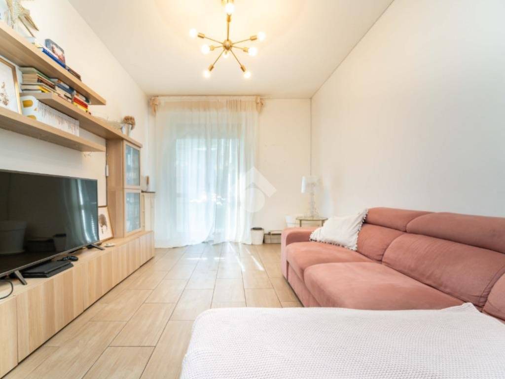 appartamento in vendita a Milano in zona Corvetto