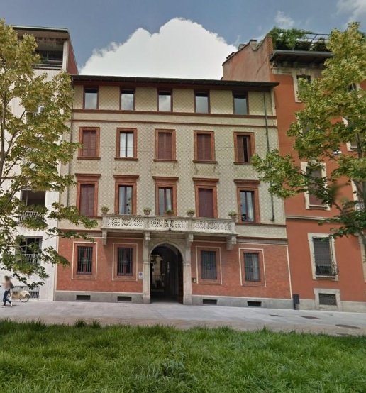 appartamento in vendita a Milano in zona Sant'Ambrogio