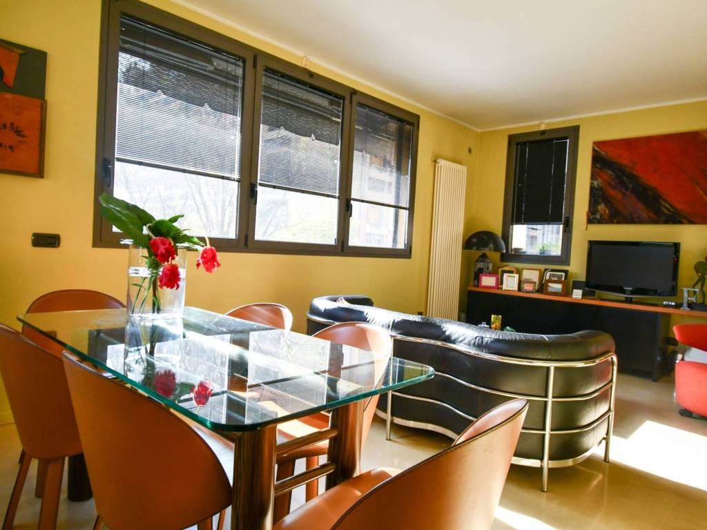 appartamento in vendita a Milano in zona Isola