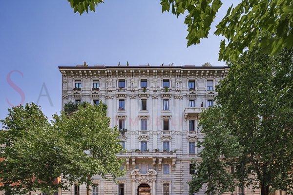 appartamento in vendita a Milano in zona Sempione