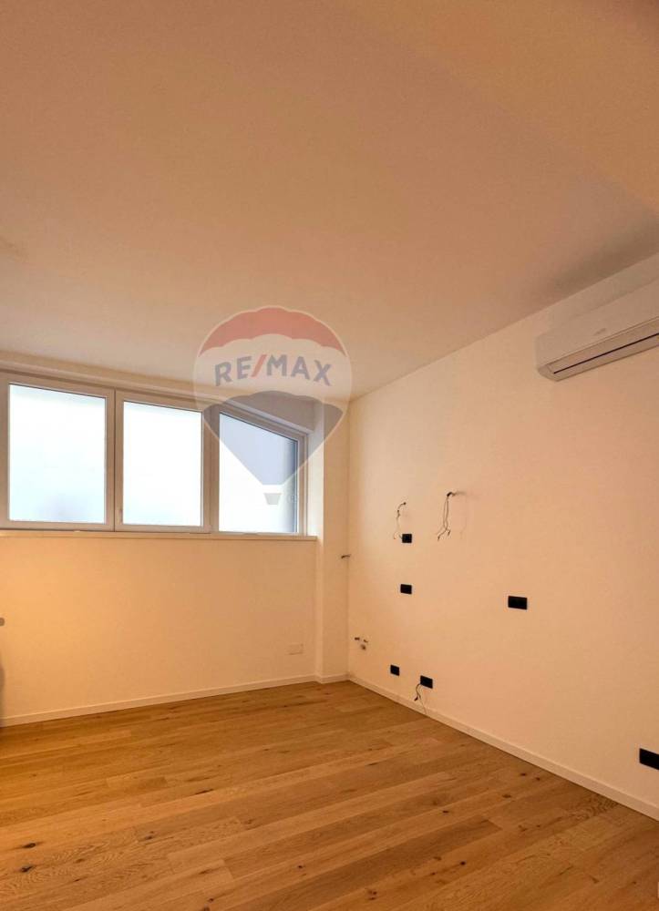 appartamento in vendita a Milano in zona Bocconi