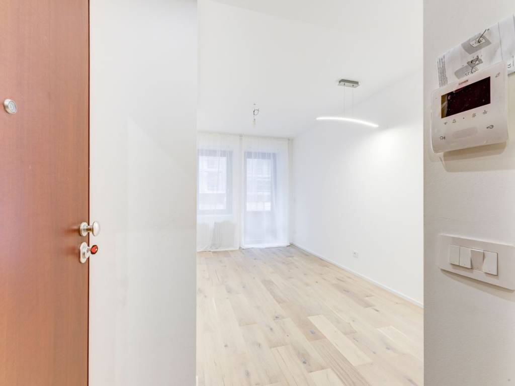 appartamento in vendita a Milano in zona Solari