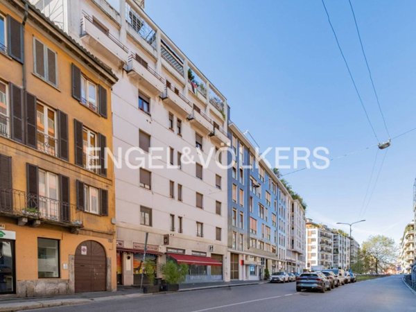 appartamento in vendita a Milano in zona Sempione