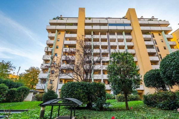 appartamento in vendita a Milano in zona Isola