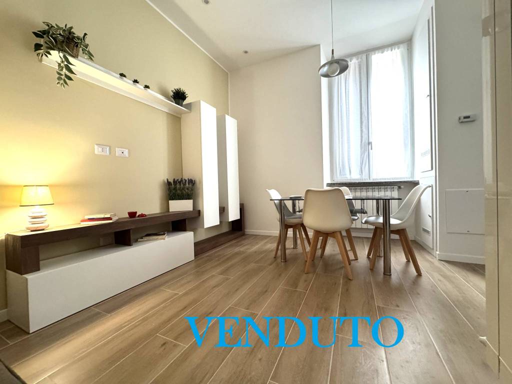 appartamento in vendita a Milano in zona Famagosta