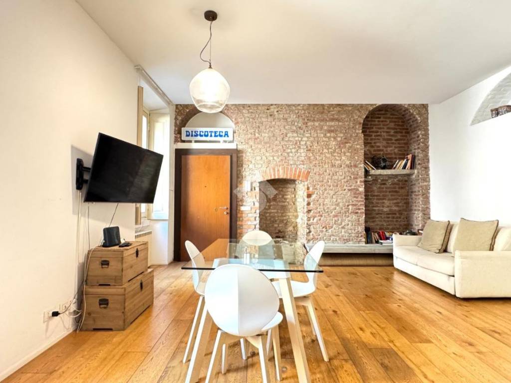 appartamento in vendita a Milano in zona Centro Direzionale