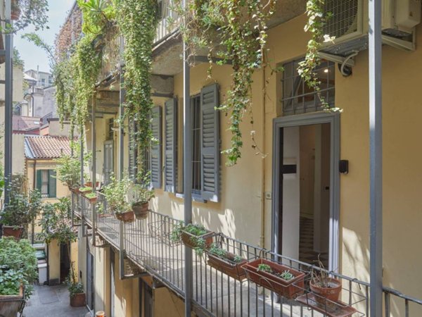 appartamento in vendita a Milano in zona Porta Ticinese