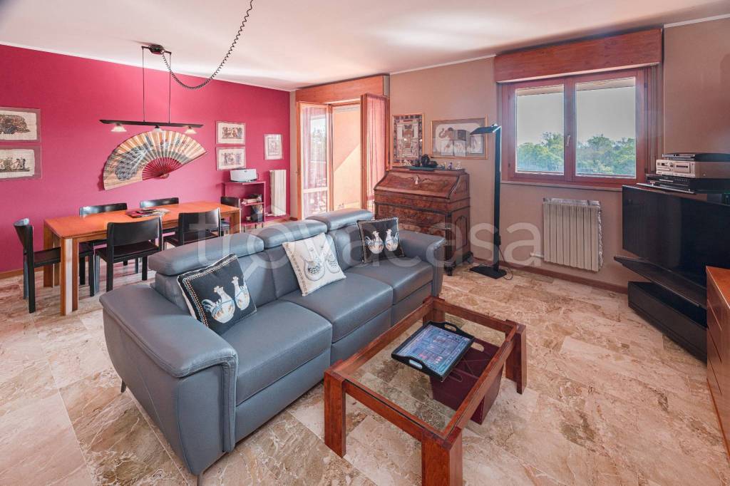 appartamento in vendita a Milano in zona Gratosoglio