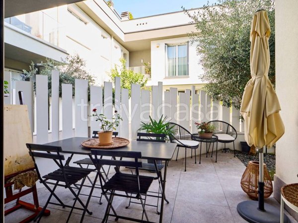 appartamento in vendita a Milano in zona Barona