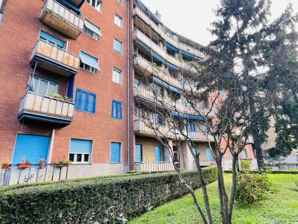 appartamento in vendita a Milano in zona Piazzale Lodi
