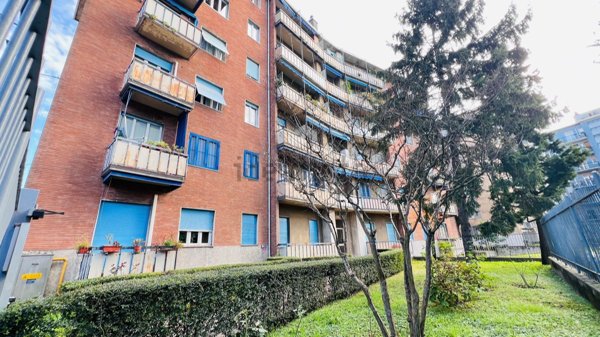appartamento in vendita a Milano in zona Porta Vittoria