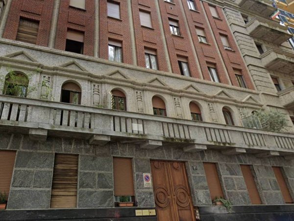 appartamento in vendita a Milano in zona Il Portello