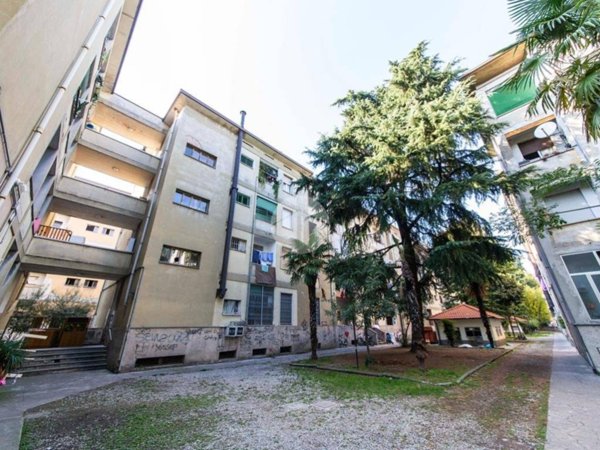 appartamento in vendita a Milano in zona San Siro