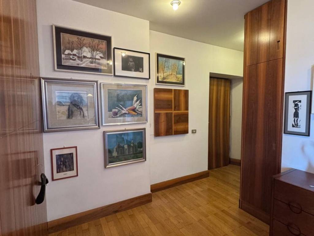 appartamento in vendita a Milano in zona Solari