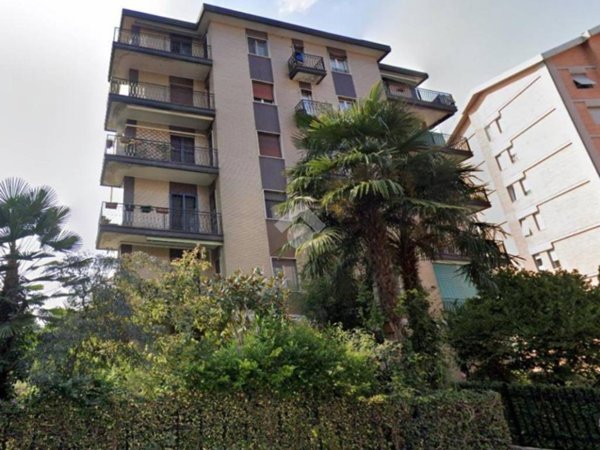 appartamento in vendita a Milano in zona Niguarda