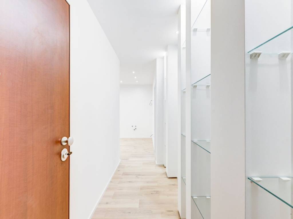 appartamento in vendita a Milano in zona Solari