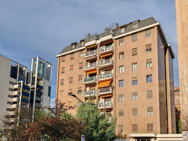 appartamento in vendita a Milano in zona Il Portello