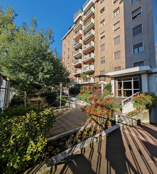 appartamento in vendita a Milano in zona Il Portello