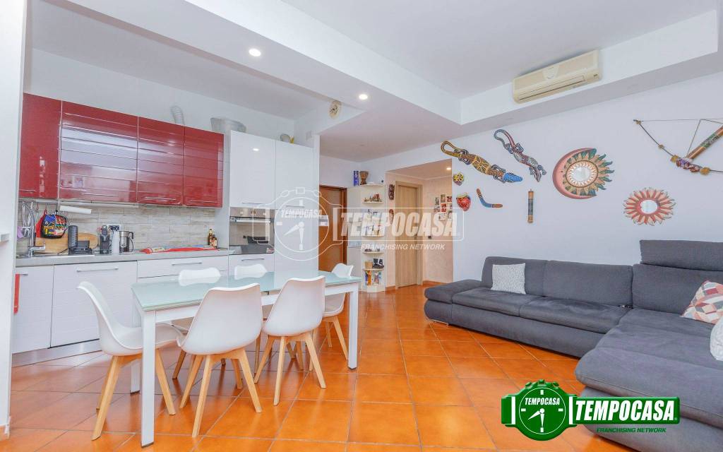 appartamento in vendita a Milano in zona Baggio